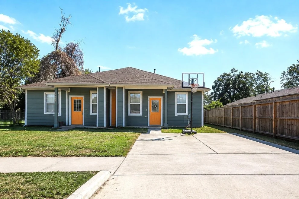 Unit for sale at 1035 Junell Street, Houston, TX 77088