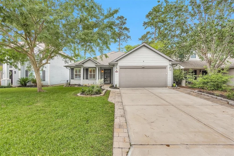 Unit for sale at 99 S Vesper Bend Circle, The Woodlands, TX 77382