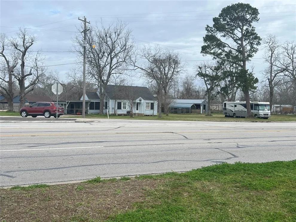 Unit for sale at 501 Burnett Street, Brazoria, TX 77422