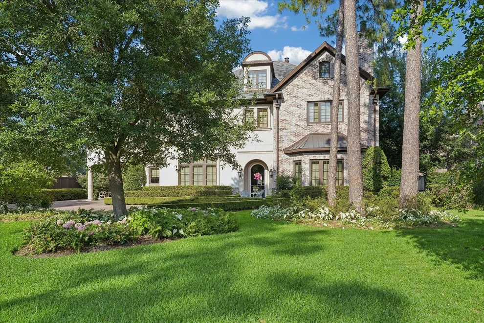 Unit for sale at 724 W Friar Tuck Lane, Houston, TX 77024