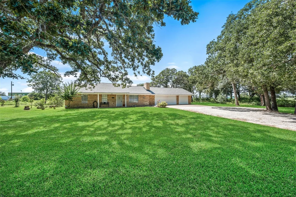 Unit for sale at 25739 Old Howth Road, Hempstead, TX 77445