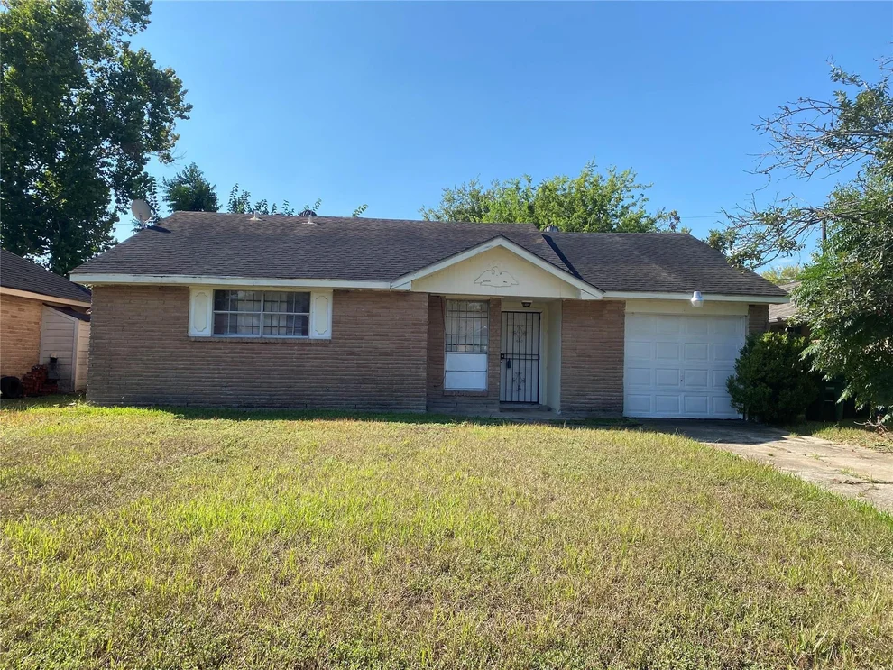 Unit for sale at 4831 Markwood Lane, Houston, TX 77053