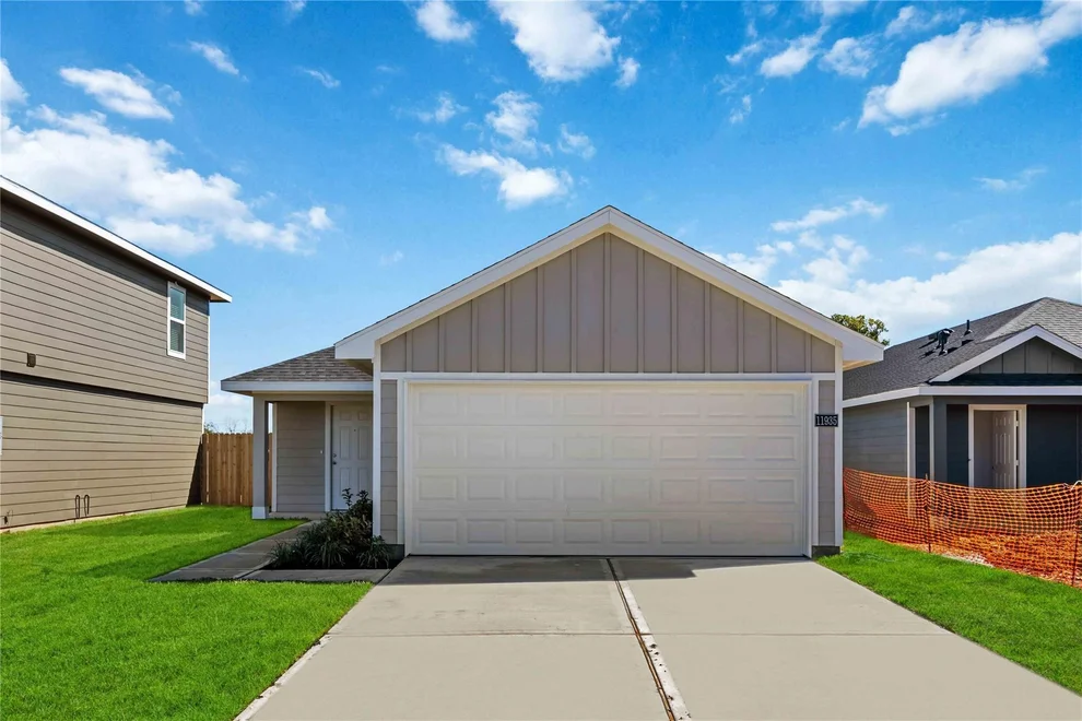 Unit for sale at 11914 Sweet Apple Lane, Houston, TX 77048