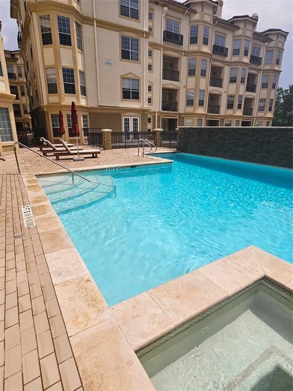 Unit for sale at 7575 Kirby Drive, Houston, TX 77030