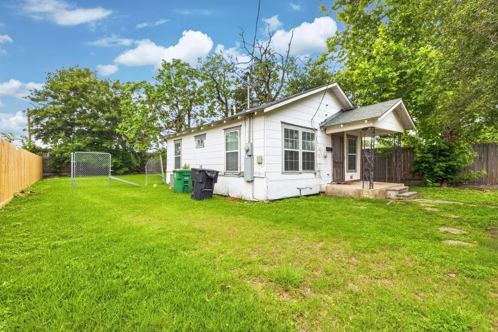 Unit for sale at 905 Dorothy Street, Houston, TX 77008