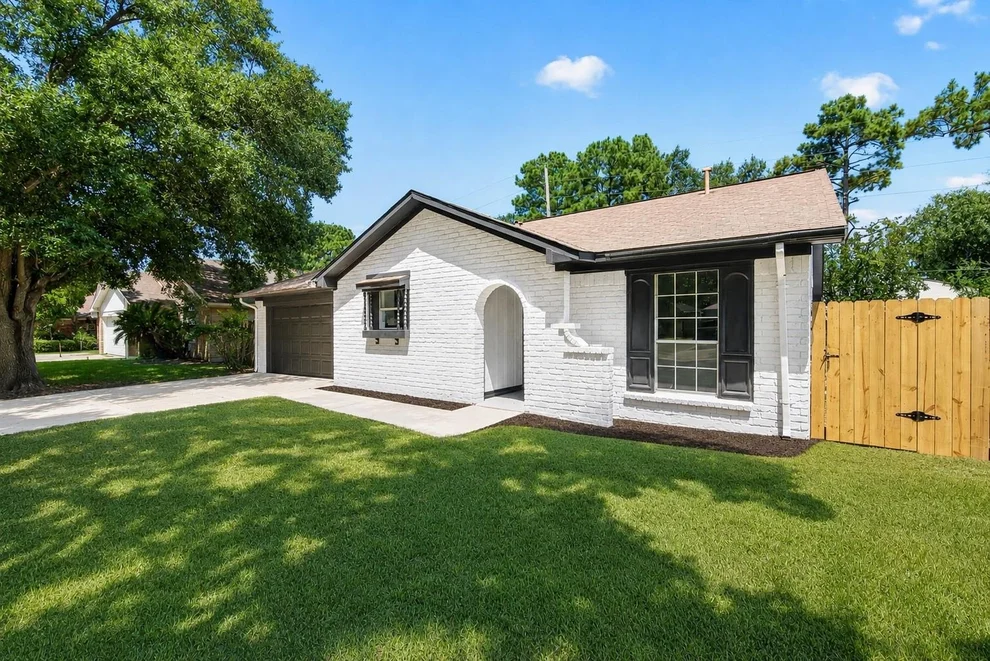 Unit for sale at 13814 Bella Drive, Cypress, TX 77429