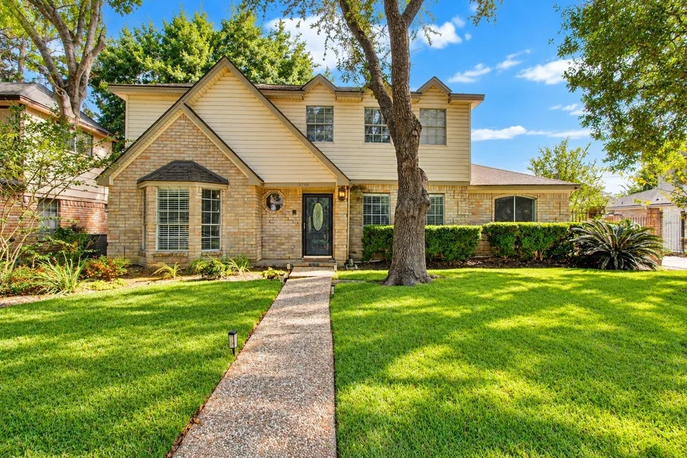 Unit for sale at 15710 T C Jester Boulevard, Houston, TX 77068