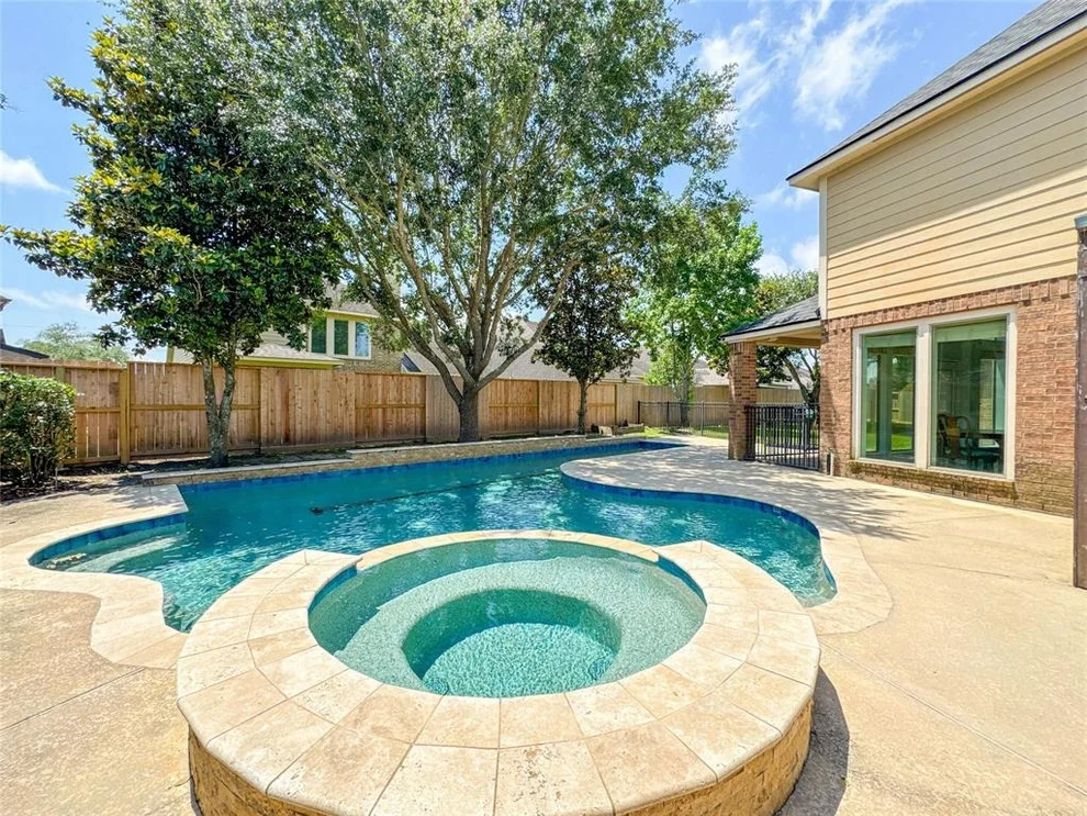 Unit for sale at 6081 Trent Court, League City, TX 77573
