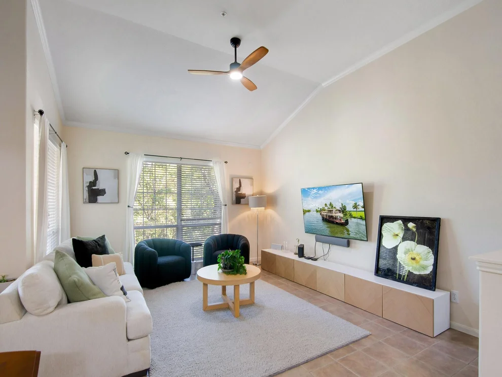 Unit for sale at 6607 Lake Woodlands, The Woodlands, TX 77382
