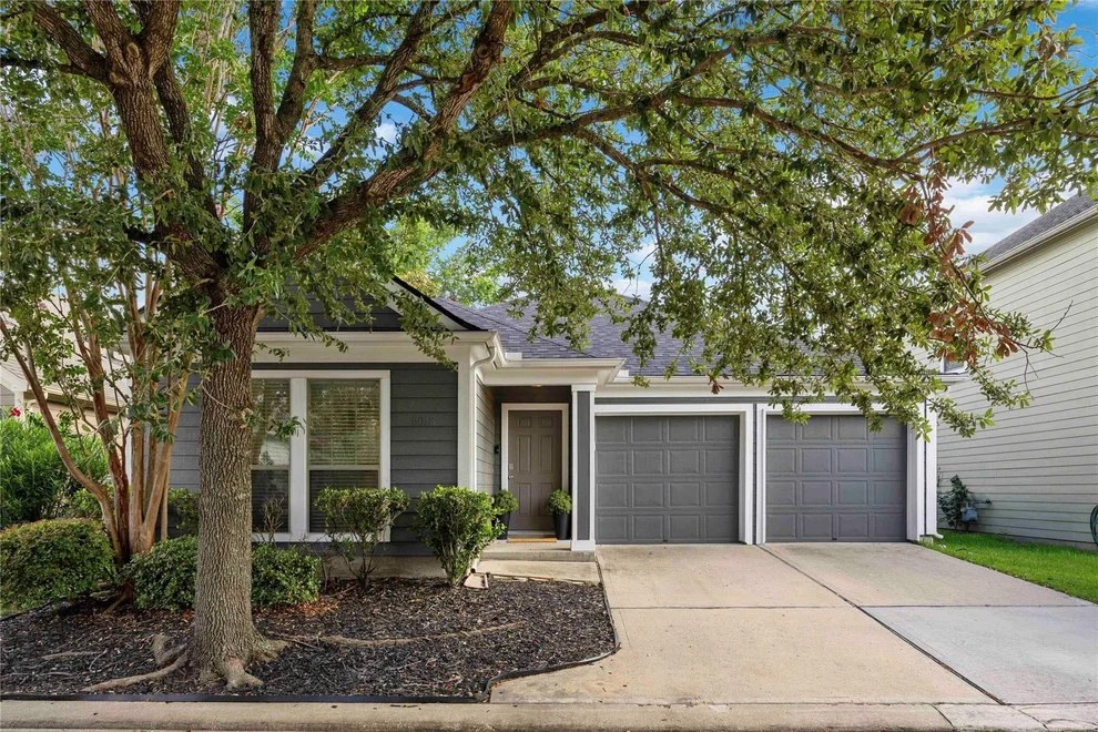 Unit for sale at 6018 Lynwood Banks Lane, Houston, TX 77092