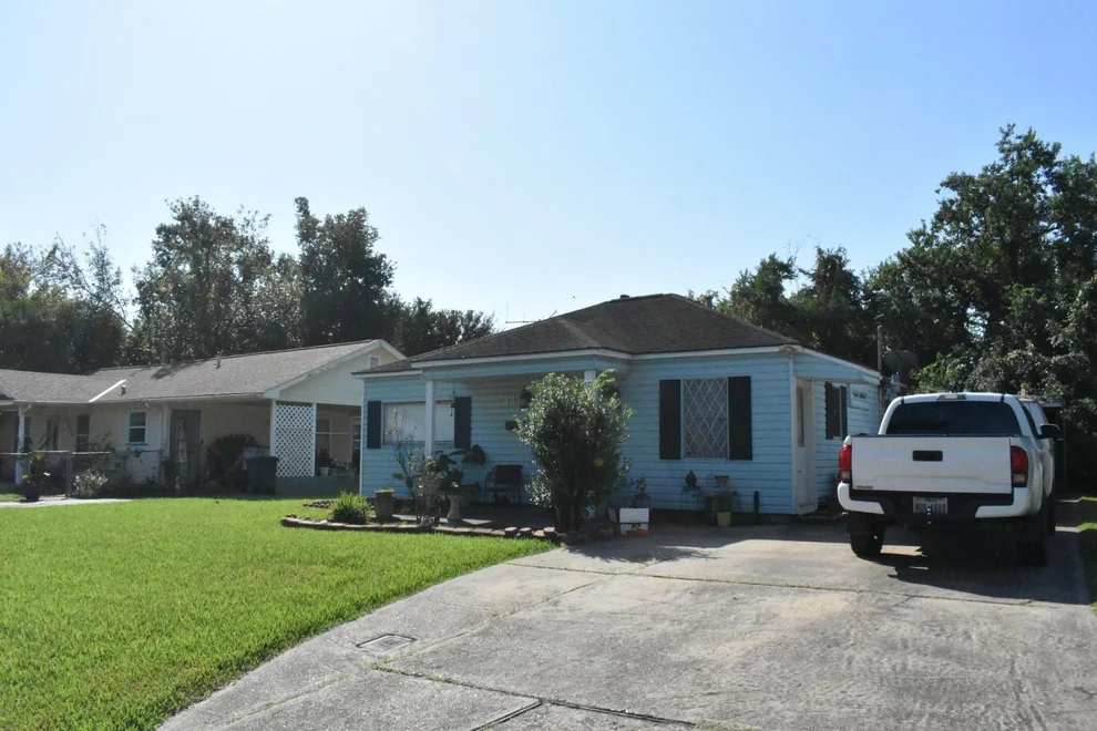 Unit for sale at 2113 10th Street, Galena Park, TX 77547