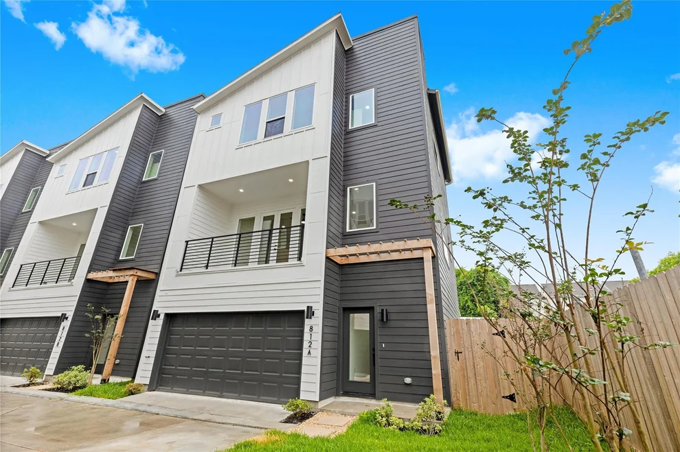 Unit for sale at 812 Elkhart Street, Houston, TX 77091