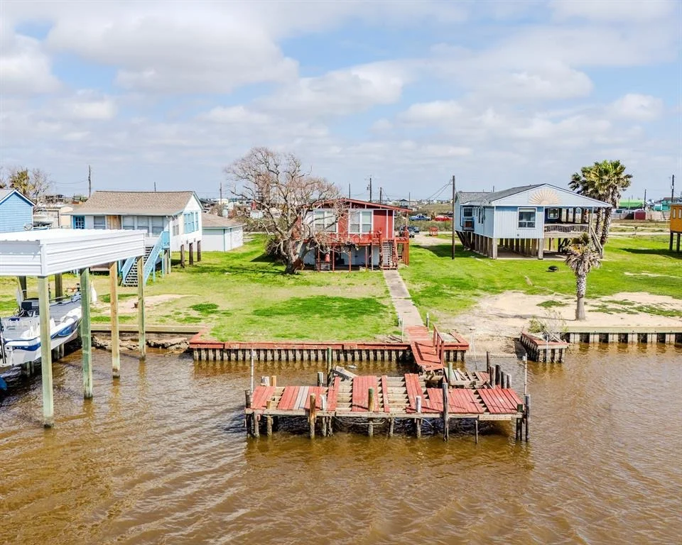 Unit for sale at 378 County Road 616, Sargent, TX 77414