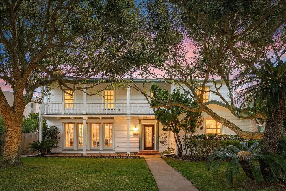 Unit for sale at 4315 Sherman Boulevard, Galveston, TX 77550