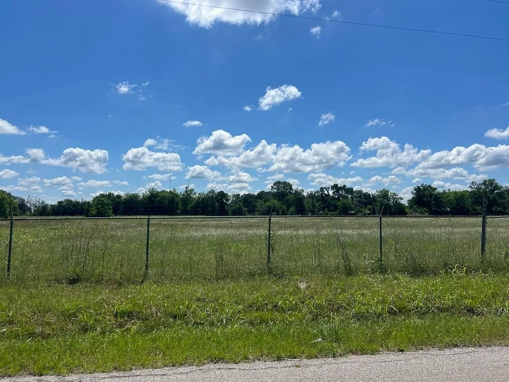 Unit for sale at 0006 1st Street, Crockett, TX 75835