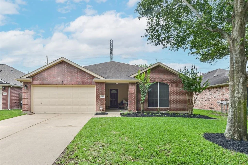 Unit for sale at 10934 Desert Springs Circle, Houston, TX 77095