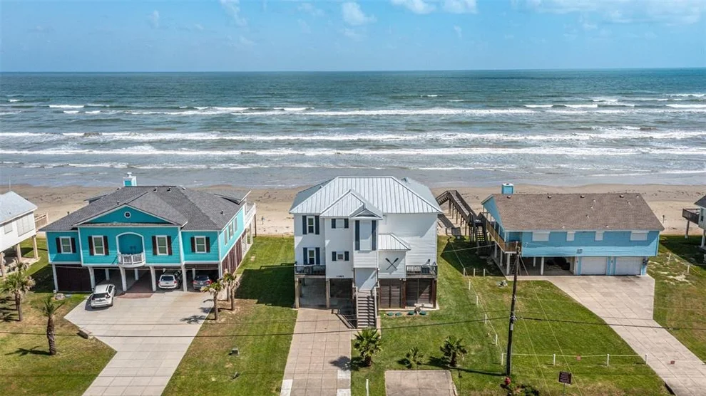 Unit for sale at 17631 Glei, Galveston, TX 77554