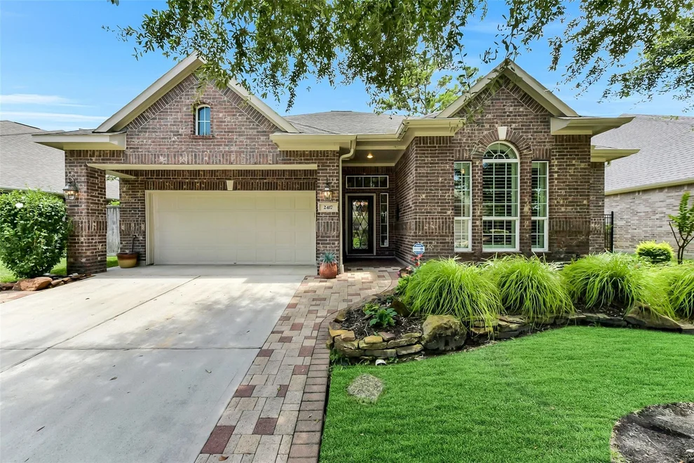 Unit for sale at 2417 E Tuschman, Pearland, TX 77581