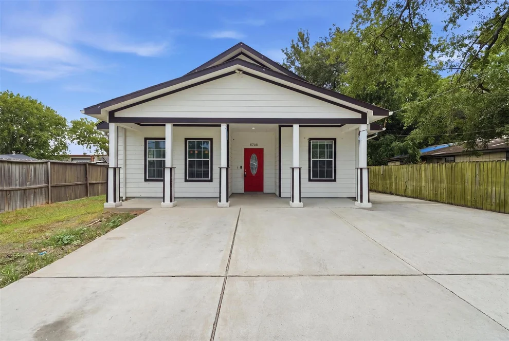 Unit for sale at 8708 Lawnridge Street, Houston, TX 77016
