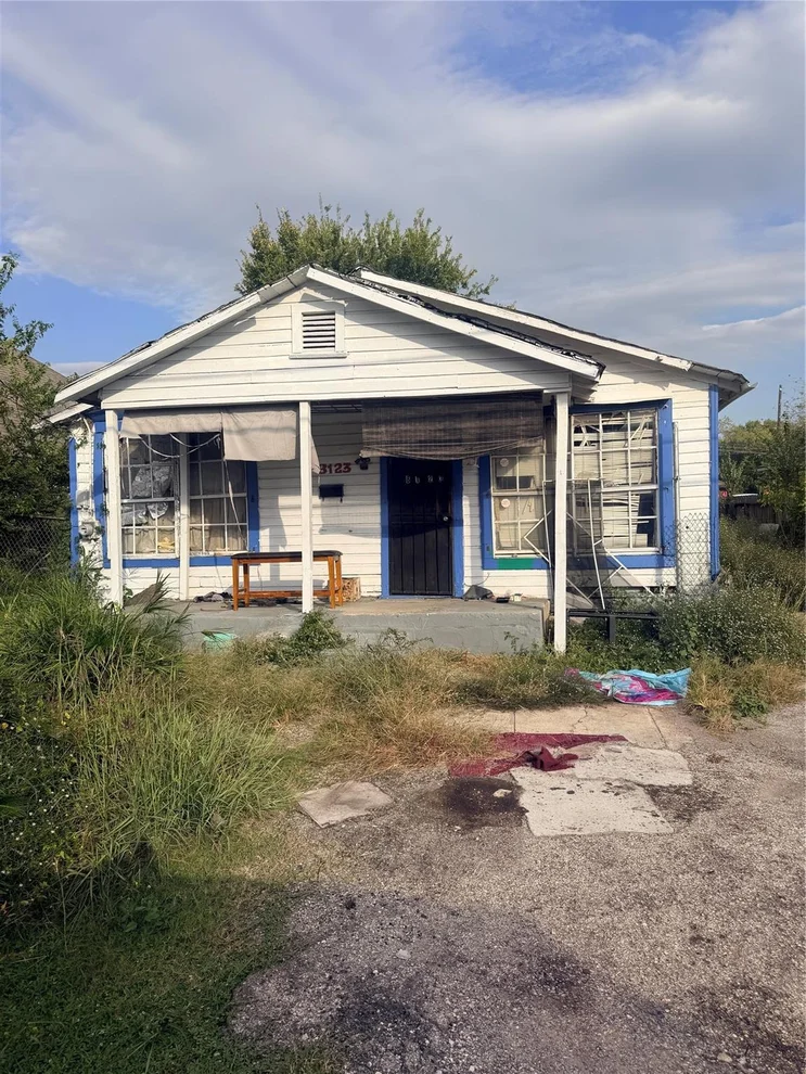 Unit for sale at 8123 Gladstone Street, Houston, TX 77051