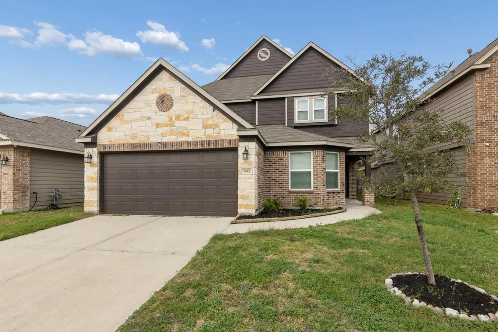 Unit for sale at 943 Steel Blue Drive, Houston, TX 77073