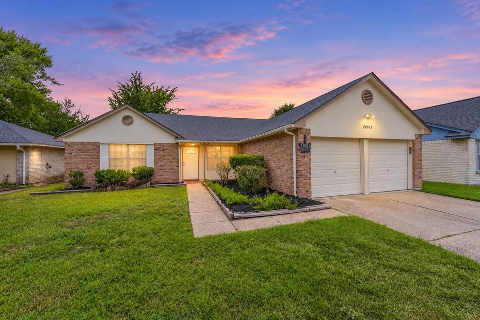 Unit for sale at 20015 Lions Gate Drive, Humble, TX 77338