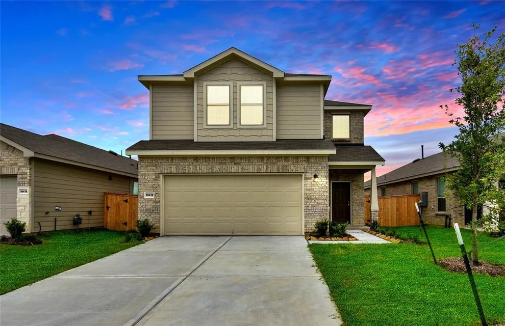Unit for sale at 16432 Big Hickory, Conroe, TX 77302