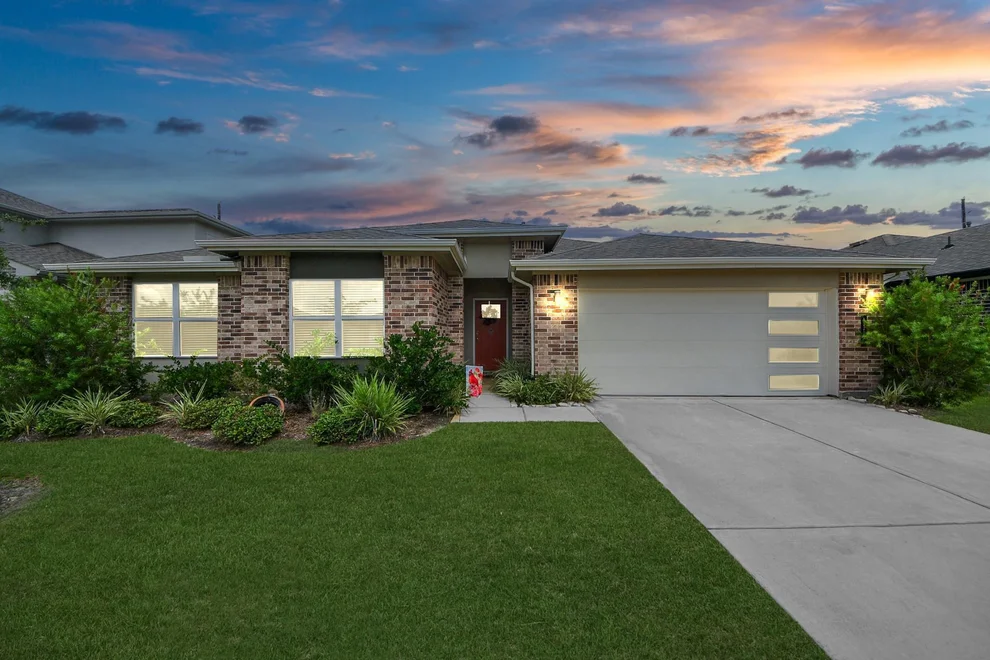 Unit for sale at 1130 Hyde Lake Lane, Missouri City, TX 77459