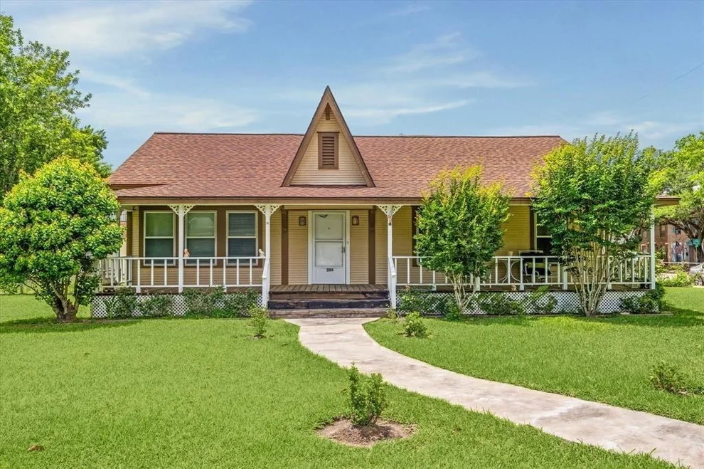 Unit for sale at 504 S Jackson Street, Alvin, TX 77511