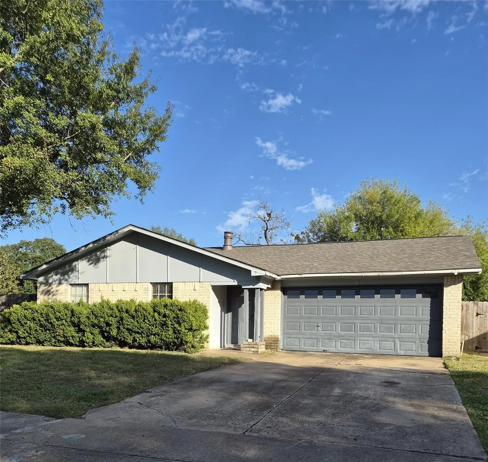 Unit for sale at 4726 Cairnleigh Drive, Houston, TX 77084