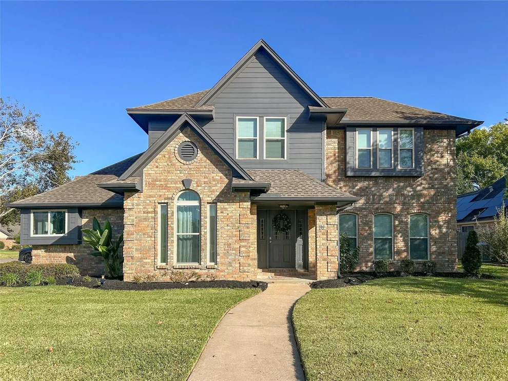 Unit for sale at 51 Orchid Court, Lake Jackson, TX 77566
