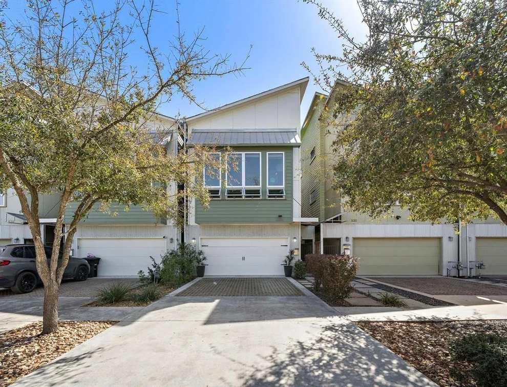 Unit for sale at 528 W 26th Street, Houston, TX 77008