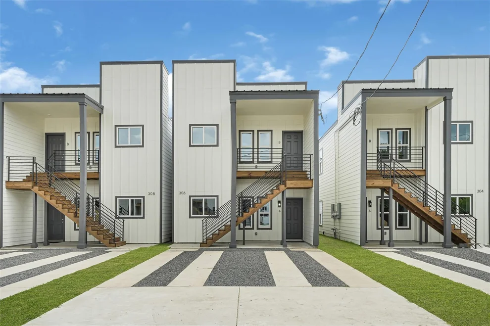 Unit for sale at 305 Bolden Street, Houston, TX 77029
