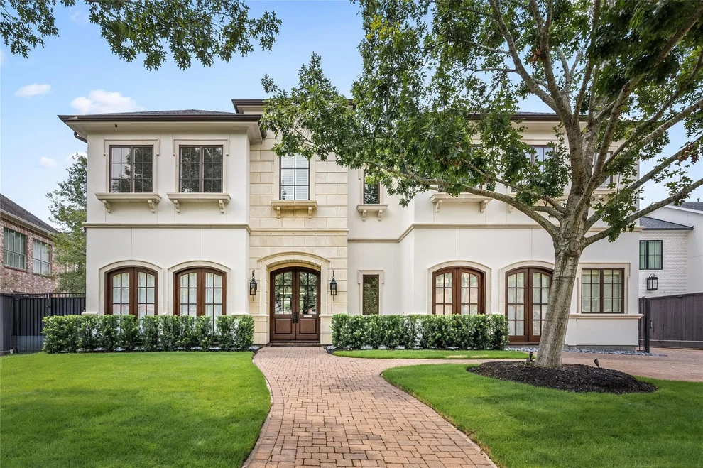 Unit for sale at 6027 Deerwood Road, Houston, TX 77057