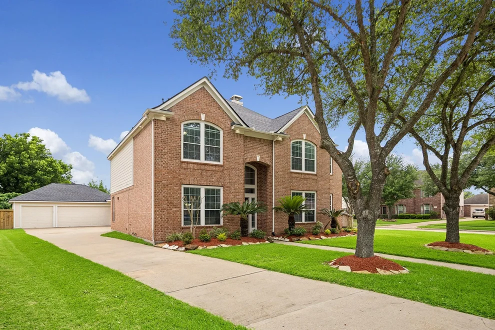 Unit for sale at 5002 Hearth Hollow Lane, Sugar Land, TX 77479