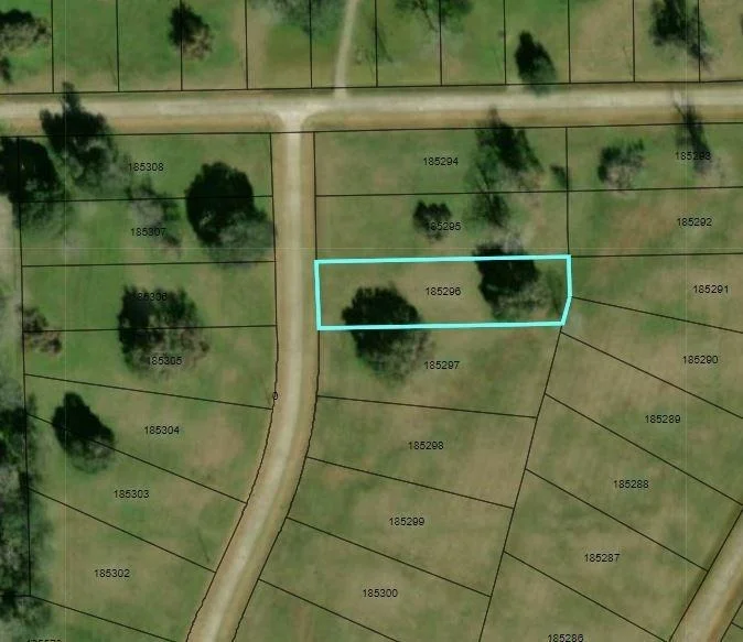 Unit for sale at 113 Pony Trail, Angleton, TX 77515