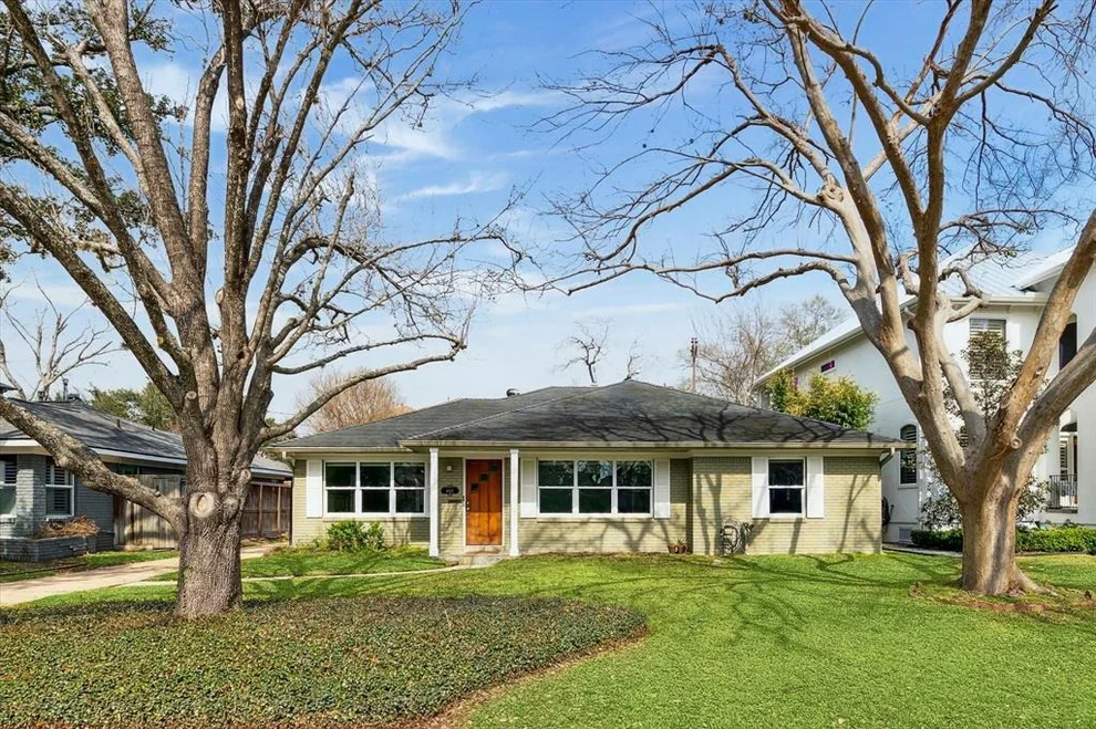 Unit for sale at 4022 Drummond Street, Houston, TX 77025