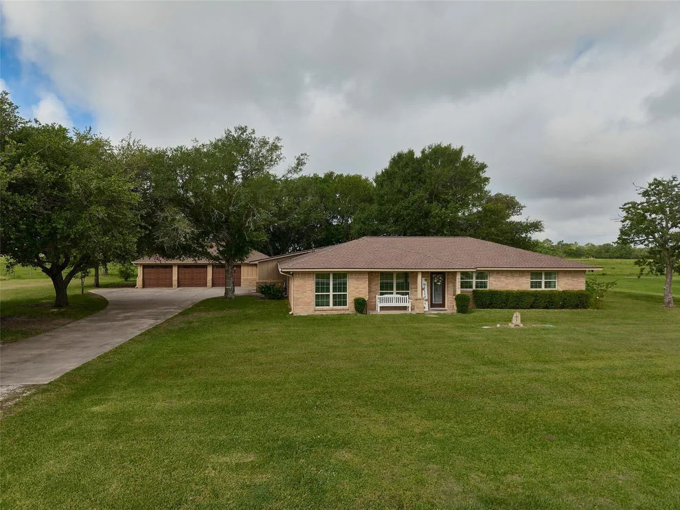 Unit for sale at 14528 Vlasta Street, Needville, TX 77461