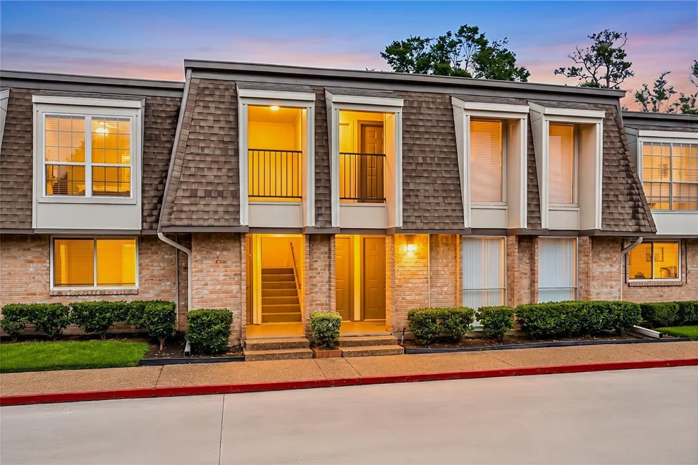 Unit for sale at 12633 Memorial Drive, Houston, TX 77024