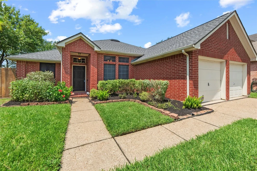 Unit for sale at 7519 Grand Terrace Court, Houston, TX 77095