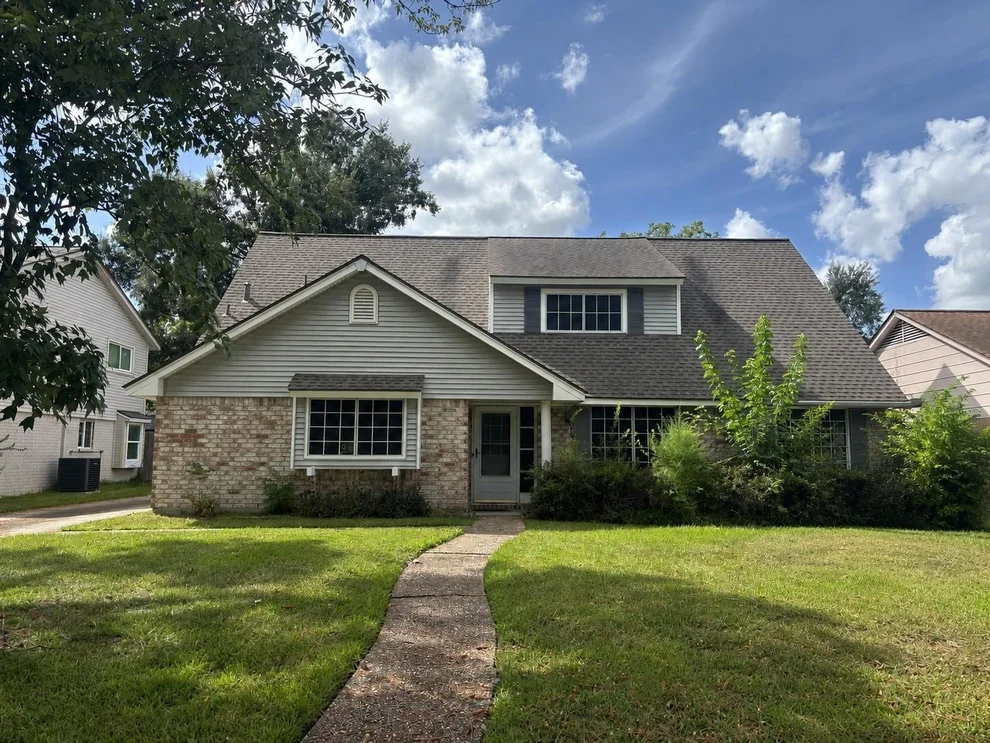 Unit for sale at 2307 Elmgate Drive, Houston, TX 77080