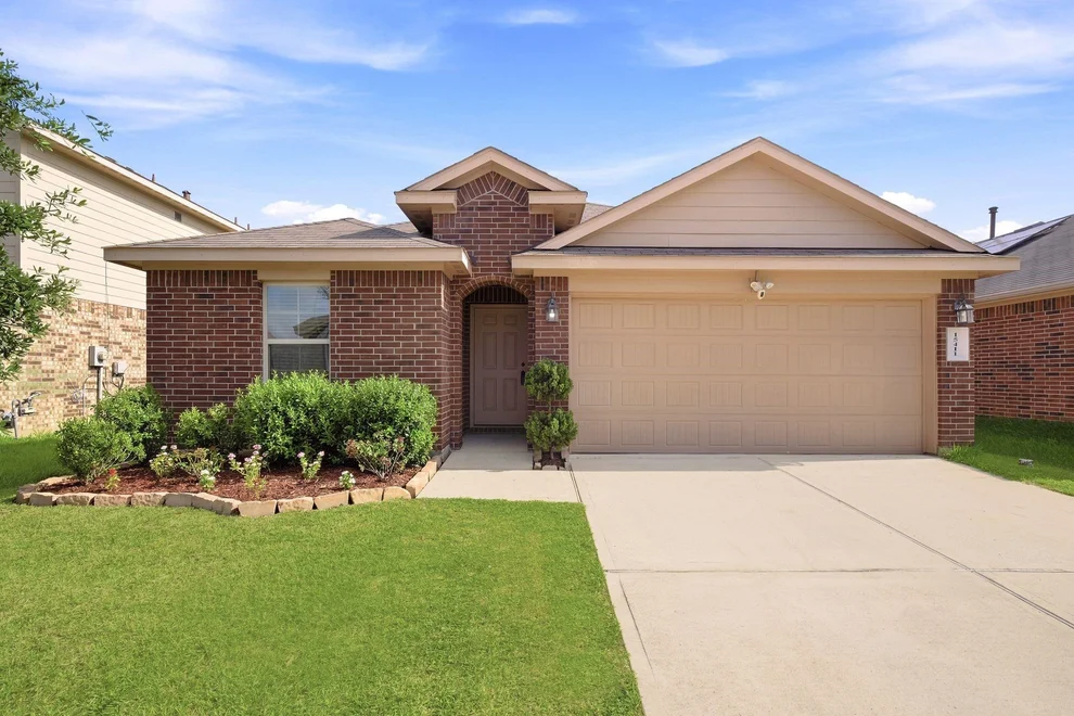 Unit for sale at 15411 Cielo Azul Lane, Channelview, TX 77530