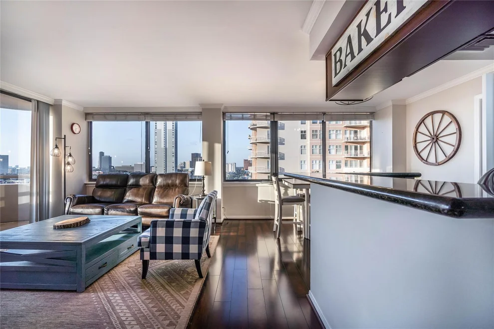 Unit for sale at 3525 Sage Road, Houston, TX 77056
