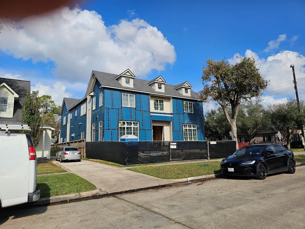 Unit for sale at 2400 Swift Boulevard, Houston, TX 77030