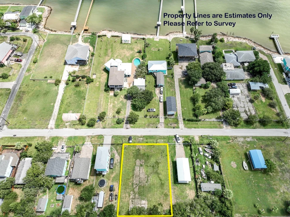 Unit for sale at 822 5th Street, San Leon, TX 77539