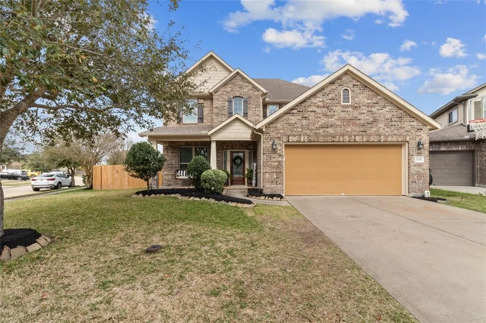 Unit for sale at 2441 Iniesta Lane, League City, TX 77573