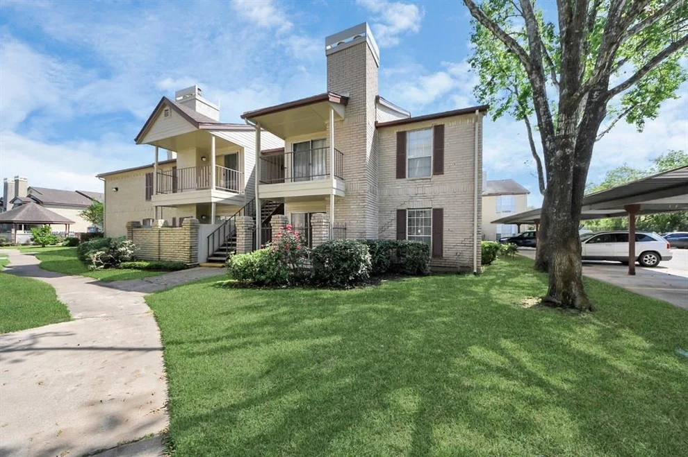 Unit for sale at 2120 El Paseo Street, Houston, TX 77054
