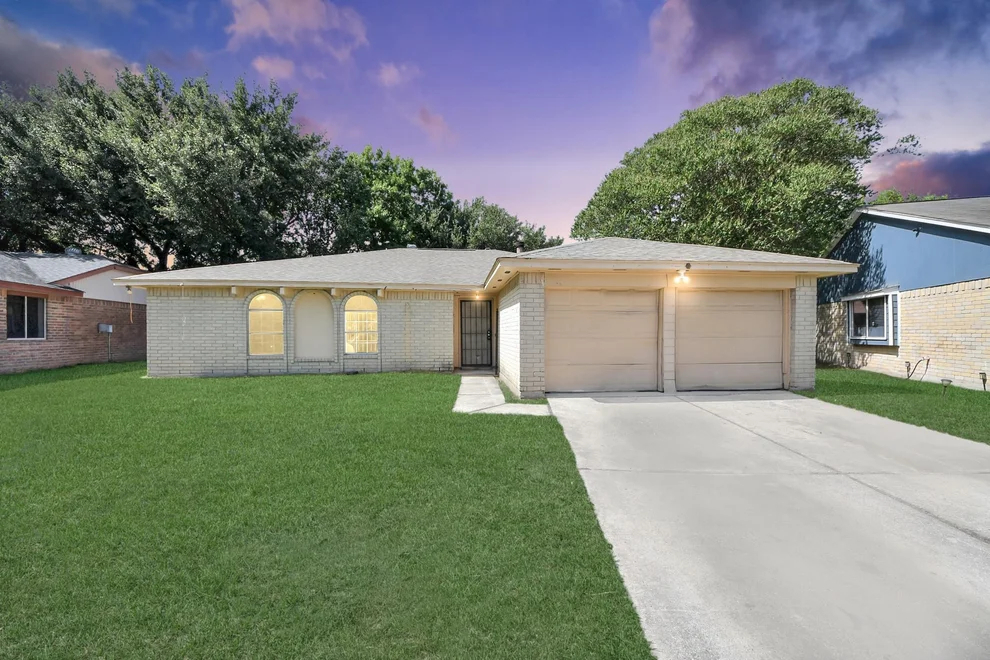 Unit for sale at 11431 Valarno Drive, Houston, TX 77066