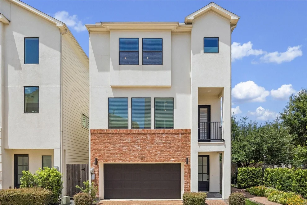 Unit for sale at 1029 Green Kensington Drive, Houston, TX 77008