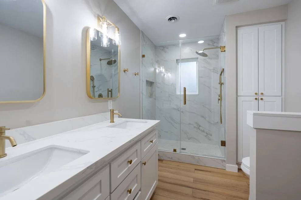 Unit for sale at 4411 Deer Lodge Drive, Houston, TX 77018